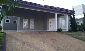 Imagem 1: Casa de condomínio para venda com 210 metros quadrados com 3 quartos sendo 1 suíte