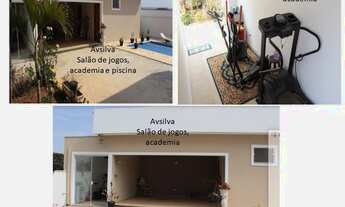 Imagem: Sobrado no condomínio Residencial Solais