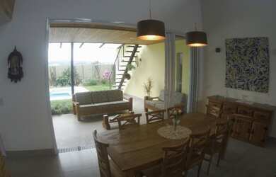 Imagem 7: Urbanova- Sobrado: 4 Dorms (4 Ste); 5 Banh; Coz planejada; Armários; Piscina; 4 Vagas