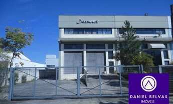 Imagem 2: Galpão Comercial com 900 m² para Locação no Tambore