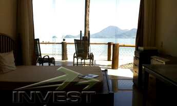 Imagem 5: Ubatuba, Praia o Engenho - Imóvel com terreno de 960m2 e Construção com 300m2, Pé na areia