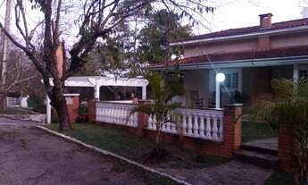 Imagem: Linda casa de campo em condomínio de 500m²