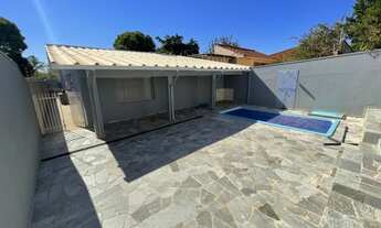 Imagem 6: Casa de condomínio para venda tem 258 metros quadrados com 3 quartos