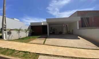 Imagem 2: Excelênte casa terrea em Condominio fechado , com projeto arquitetônico e acabamento difer