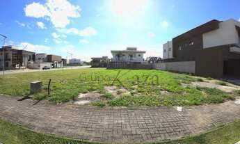 Imagem 5: Casa de condomínio para venda possui 472 metros quadrados em Urbanova - São José dos Campo