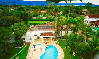 Imagem: Ampla Casa com 4 dormitórios - terreno