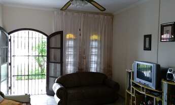 Imagem: Casa com 3 Dormitórios 1 suíte - 135 m²