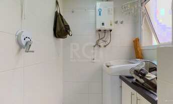 Imagem 2: PORTO ALEGRE - Apartamento Padrão - Jardim do Salso