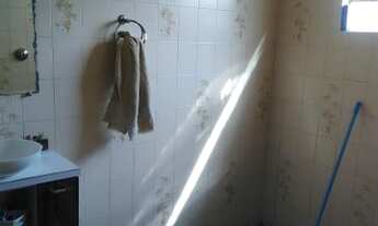 Imagem 3: Imóvel com 2 casas, piscina, sauna e hidro na casa Verde