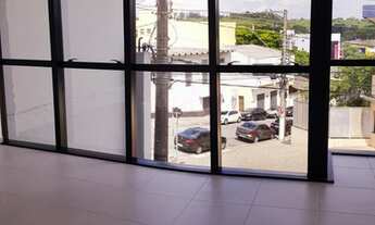 Imagem 5: Sobreloja localizada na Rua Max Zendron, Centro de Barueri, 175m², esquina, prédio novo