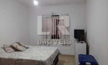 Imagem 7: Casa com 2 quartos em rua asfaltada à menos de 2 minutos da praia do Popeye *LA-03