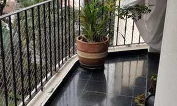 Imagem 4: Apartamento para aluguel e venda possui 190 metros quadrados com 4 quartos