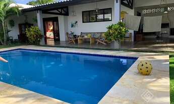 Imagem: Casa de Luxo com Piscina e 4 Suítes em