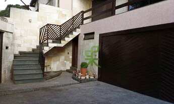 Imagem: Sobrado de 3 quartos para alugar no bairro