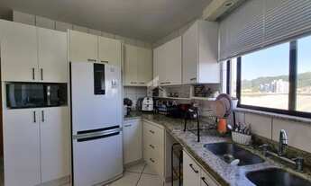 Imagem 7: Apartamento com 04 dormitórios sendo 01 suíte no Kobrasol, São José- SC