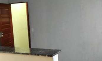 Imagem 3: Casa 2/4 com suite na Angustura