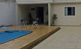 Imagem 7: ARNIQUEIRAS: Capa de revista 2qtos, pisc/chursaq, 417m2, cond/localiz.top! quitd.terracap!