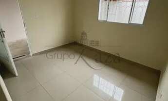 Imagem 2: Jacarei - Casa Padrão - Parque Santo Antonio