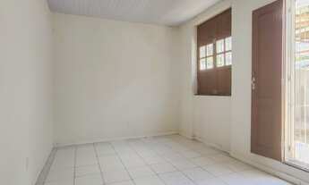 Imagem 4: AMPLA CASA EM GRANDE TERRENO COM 04 QUARTOS SENDO 02 SUITES