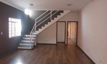 Imagem: Sobrado para aluguel tem 178 metros quadrados