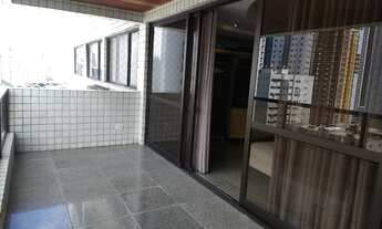 Imagem 3: Apartamento para venda possui 198 metros quadrados com 4 quartos em Boa Viagem - Recife