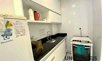 Imagem 2: Oportunidade! Apartamento de dois quartos sendo uma suíte, varanda de frente para rua - Pr