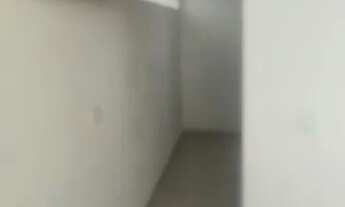 Imagem 7: Casa em rua comercial