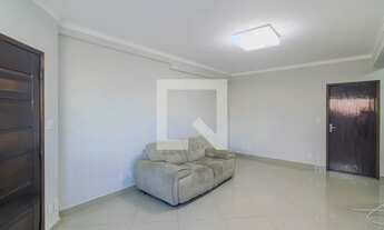 Imagem 4: Casa para Aluguel - Parque Bandeirante, 2 Quartos, 160 m2