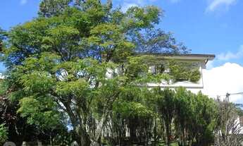 Imagem 5: VENDO BELA CASA COM PISCINA EM BAIRRO NOBRE EM PETRÓPOLIS