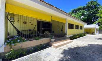 Imagem 2: Casa com 1200m2 de área, casa principal com 289m2, 4 quartos, piscina, área gourmet e muit