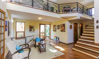 Imagem: Casa com 6 quartos (5 suítes) à venda