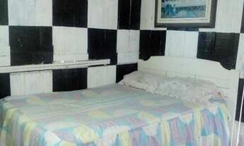 Imagem: ALUGO QUARTO DE MADEIRA MOBILIADO