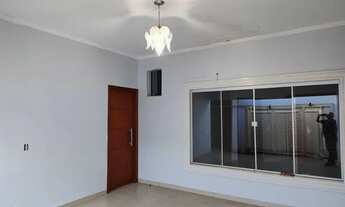 Imagem 3: Casa com 3 quartos, sendo um suíte, na 806 Sul