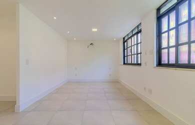 Imagem 7: Casa de vila com 4 suítes, reformada, com planta de 234m² desenhada por arquiteta