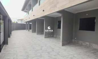 Imagem 2: Sobrado com 2 quartos com sacada e garagem privativa na Praia Grande