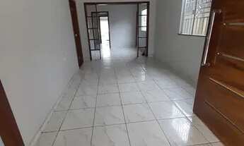 Imagem 3: ALUGA-SE CASA COM PISCINA