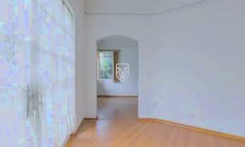 Imagem 5: Casa com 306 m² para alugar por R$ 7.800,00/mês no Alto da Glória - Curitiba/PR