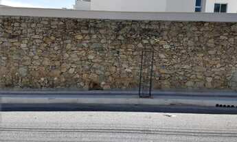 Imagem 2: Excelente casa de luxo, nova, acabamento nobre, em Condomínio fechado - Centro - Contagem