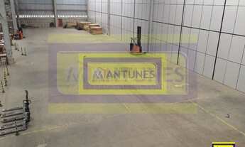 Imagem 7: Alugue em condomínio galpão com 1.388m² em Prazeres, possui doca (plataforma