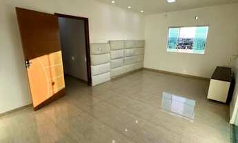 Imagem 2: Casa Duplex no Nova Cidade 05 Qts (1 Suite) Portão Eletrônico/ 02 Vagas