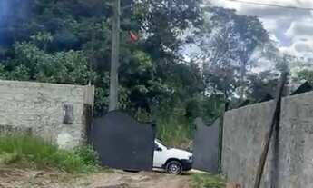 Imagem 3: Alugo Terreno no Tarumã - 100x50m Murado com portão de ferro Rua do Crematório