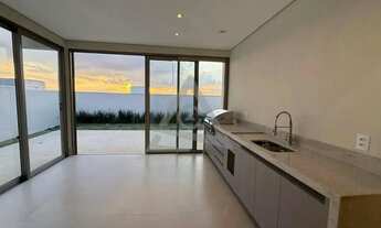 Imagem 3: Casa à venda em Campinas, Alphaville Dom Pedro 3, com 3 suítes, com 237 m², Alphaville Dom