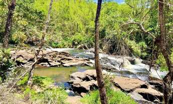 Imagem 4: Sítio com belíssima Cachoeira