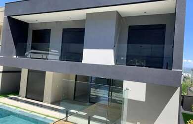 Imagem 3: Casa pronta no Condomínio Alphaville com 4 suítes