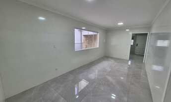 Imagem 5: Casa térrea no bairro Niterói com 190m² de área construída e terreno de 484m²