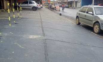 Imagem 2: Vendo DISTRIBUIDORA DE BEBIDAS com casa no fundo