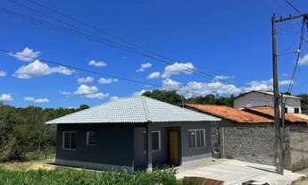 Imagem 2: D27-Itaboraí-Caluge-Linda Casa Condomínio 2qts/ste,Gar,Quintal,Piscina,Salão festa,Play,Ac