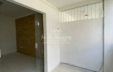 Imagem 4: Casa em condominio aR. AlcidesCasa em Candeias, rua pavimentada e tranquila, 02 quartos, c