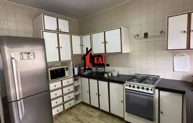 Imagem 7: Casa para Locação em Presidente Prudente, BONGIOVANI, 5 dormitórios, 1 suíte, 3 banheiros