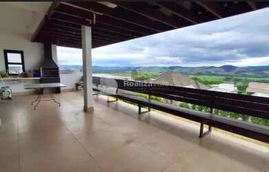 Imagem 2: DR - Sobrado para venda possui 250 m² com 3 quartos, sendo 2 suítes - Residencial Jaguary